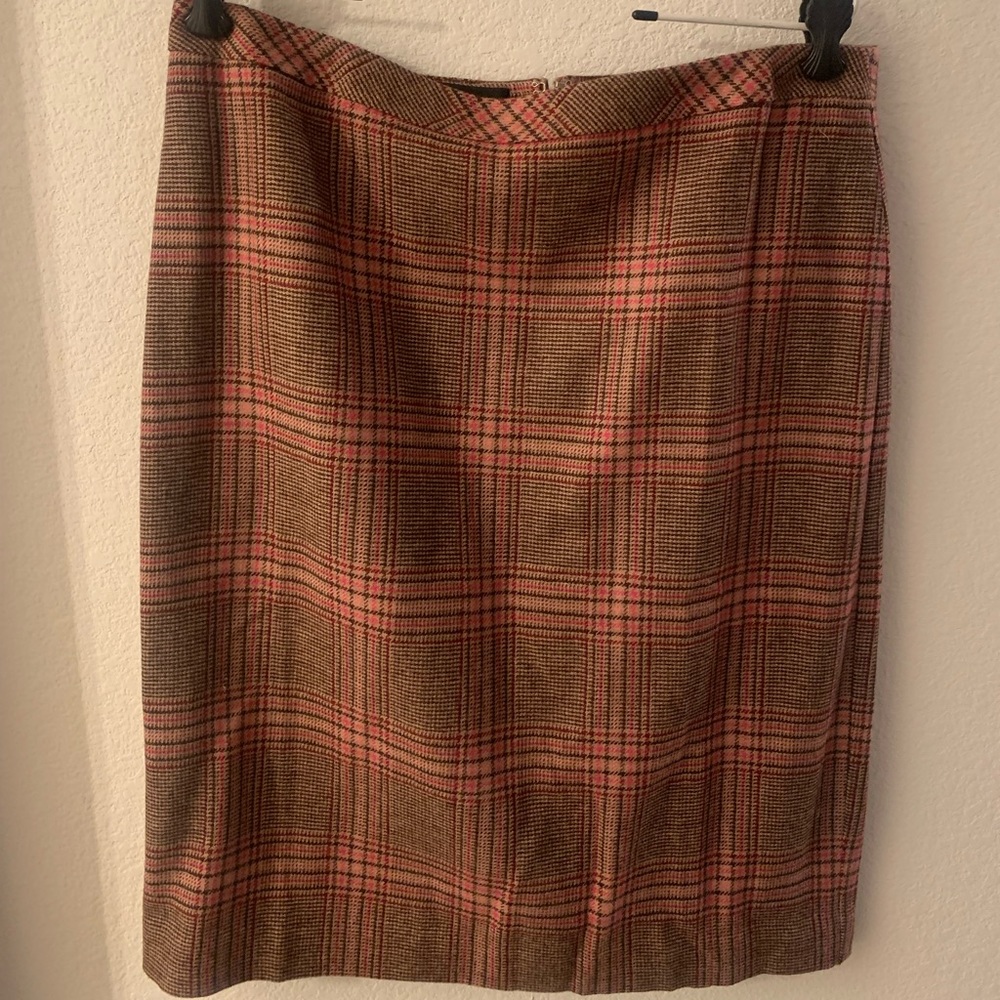 Talbots size 10 skirt, blend of pink, red and taupe